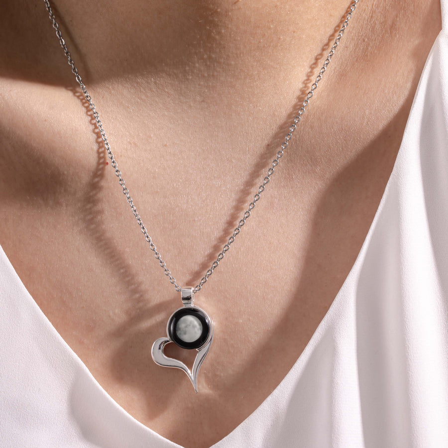 Woman wearing Namaqua Necklace in Silver